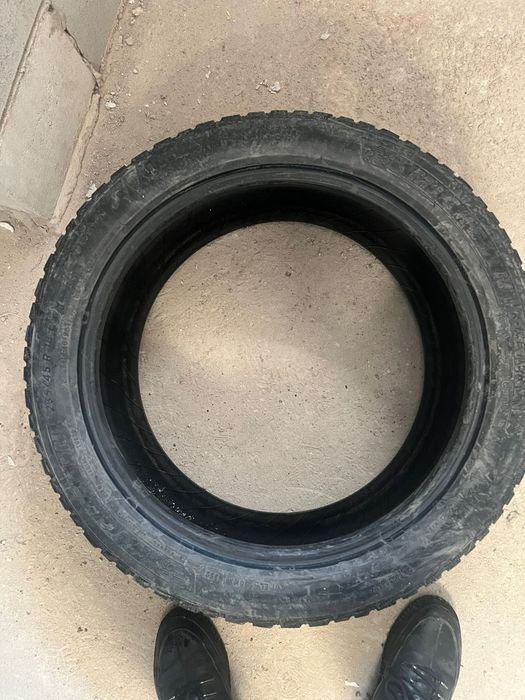 Продам 2шт резины