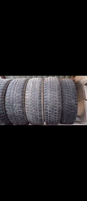 Продам шины на джип R16