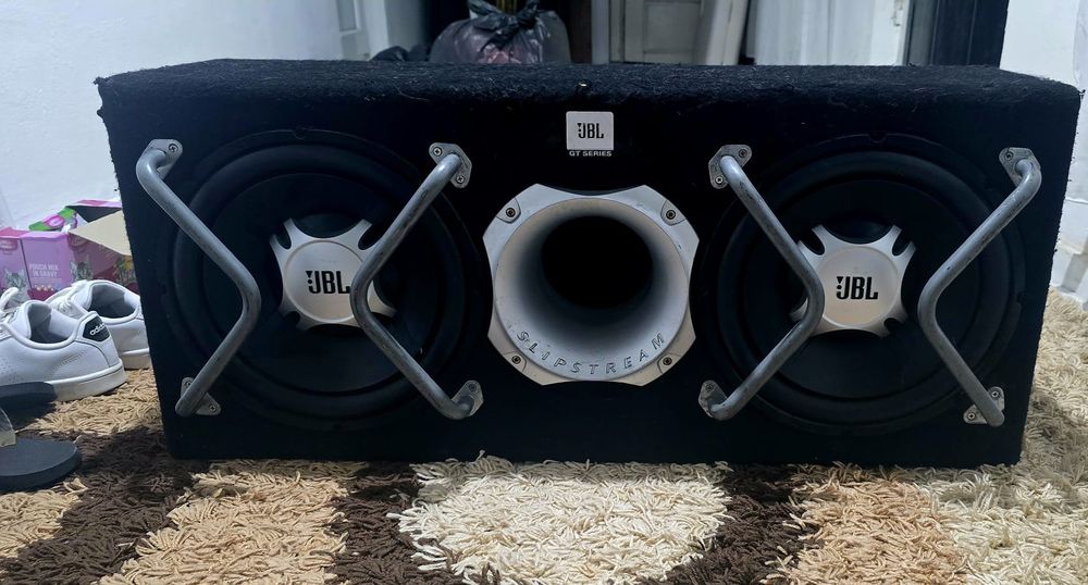 Subwoofer  JBL  gt 5