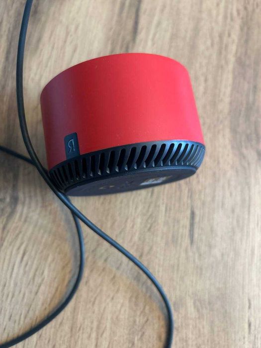 Умная колонка Алиса