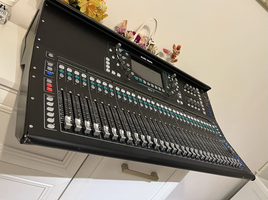 Mixer digital allen&heath sq7