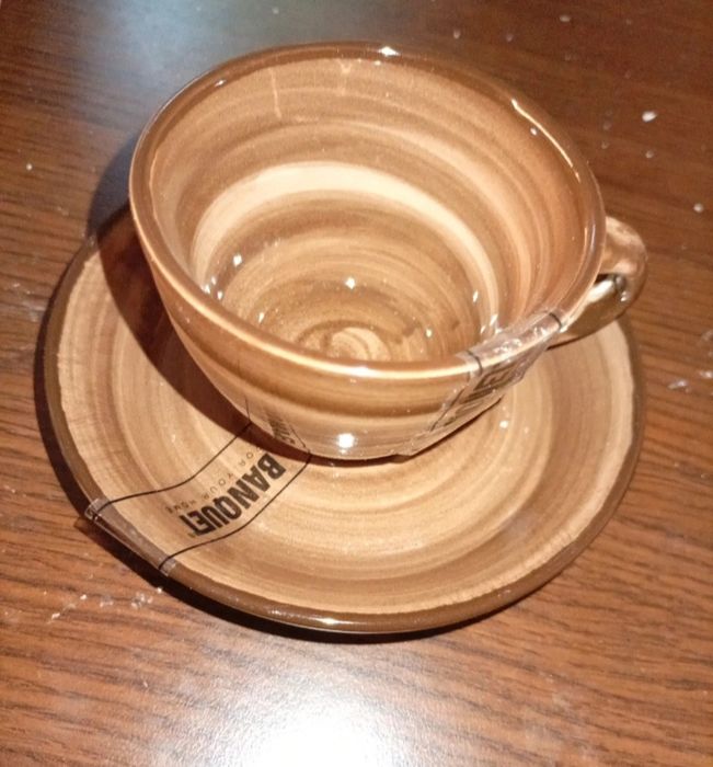 Set cesti cafea cu farfurioare