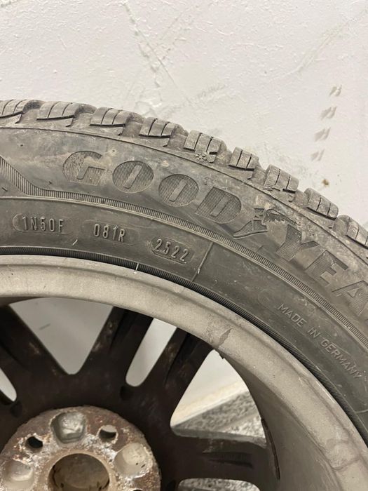 Vand 2 jante si 2 anvelope VW Jetta/Goodyear