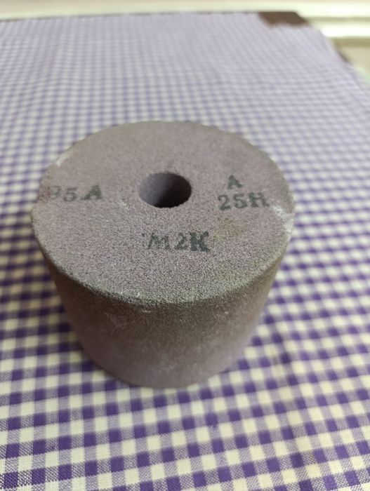 Точильный камень.