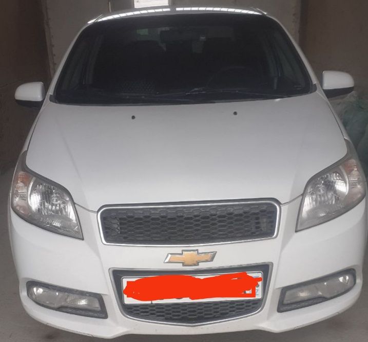 Nexia 3  tez va arzon sotiladi