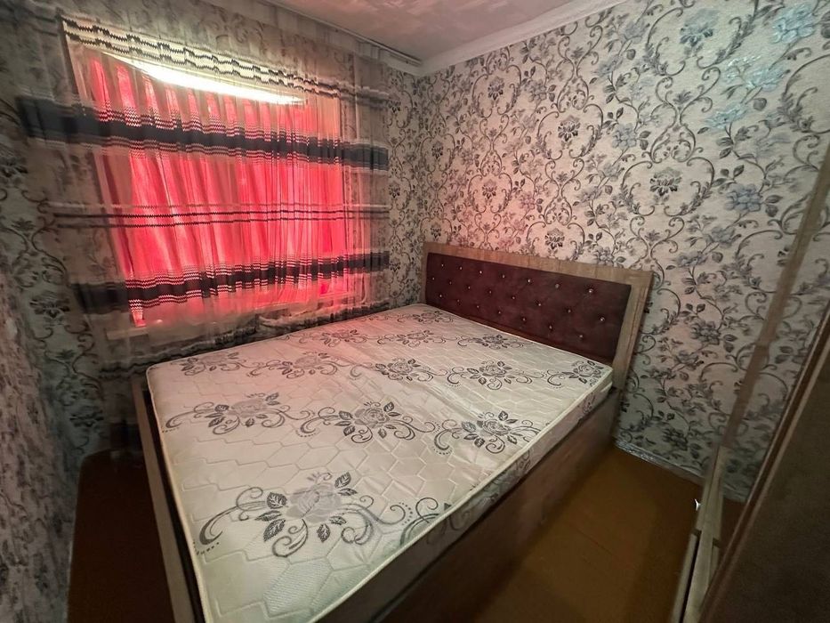 Сдается 2х комнатная квартира
С обстановкой 
В горде Алмалыке