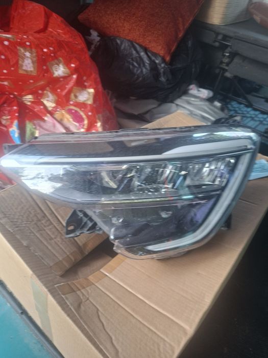 Far stânga de Renault arkana full led