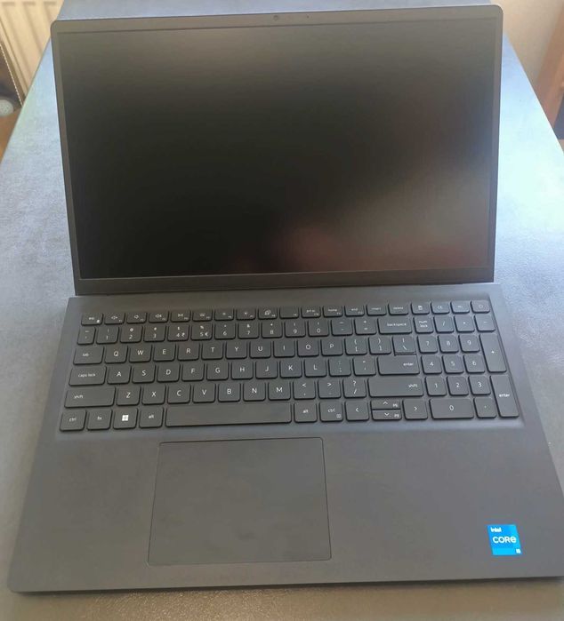 Laptop DELL Vostro 15 3510
