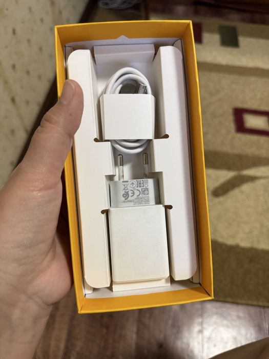 Сотовый телефон real me