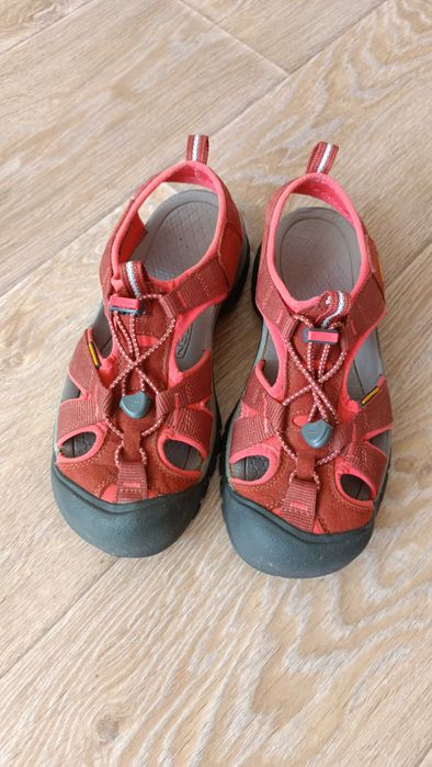 Сандали KEEN – размер 38,5 спортни обувки, за планината