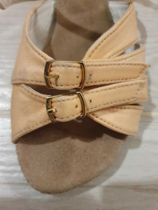 Sandale dans sportiv satin