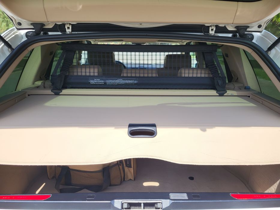 Собачница на bmw x5 e53