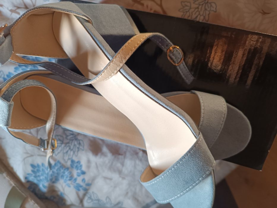 Елегантни сандали, НОВИ