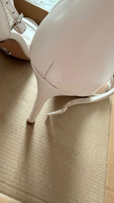 Бели сватбени сандали Steve Madden-36 номер
