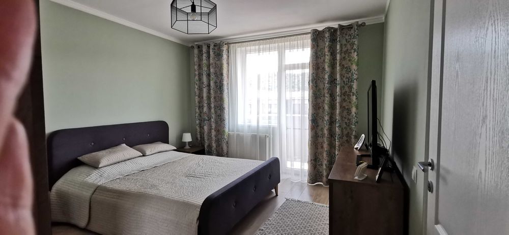 Apartament 3 camere Floresti, Terra
