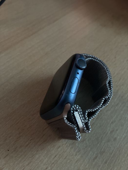 Apple watch saria 7 …an 2021. 45 mm