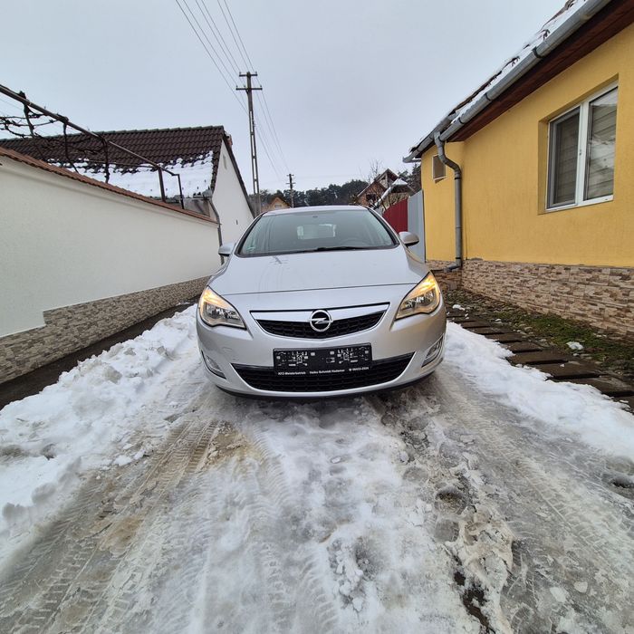 Opel Astra J ,benzina ,116 CP ,euro 5 , clima,Garantie ,Germania ,2010