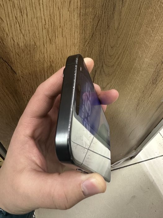 Продам айфон 15 про 256 гб