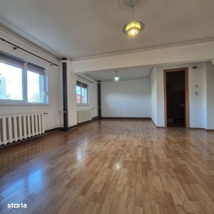 Apartament 3 camere,Micalaca 100