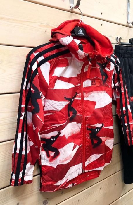 Оригинално яке Adidas Spiderman 7-8 години 128 см