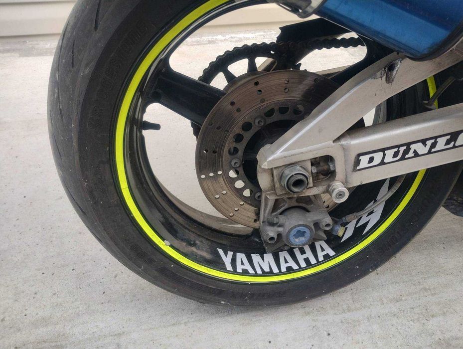 Yamaha YZF-R1 на части