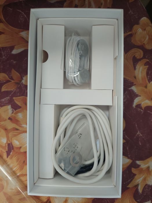 Телефон Redmi 9 4GB RAM 64GB ROM