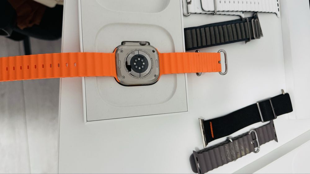 Apple Watch Ultra 1 GPS+ Cellular , 49mm, cutie+accesorii /curele