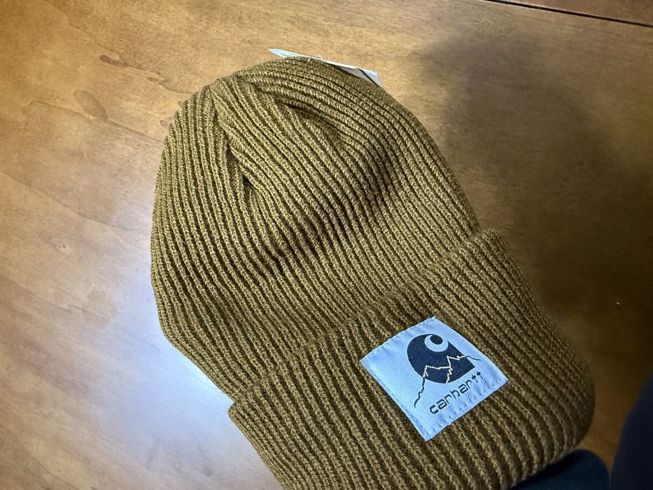 Caciula Fes Carhartt noua/new