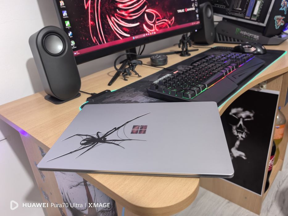 Продавам Microsoft Surface Laptop 3