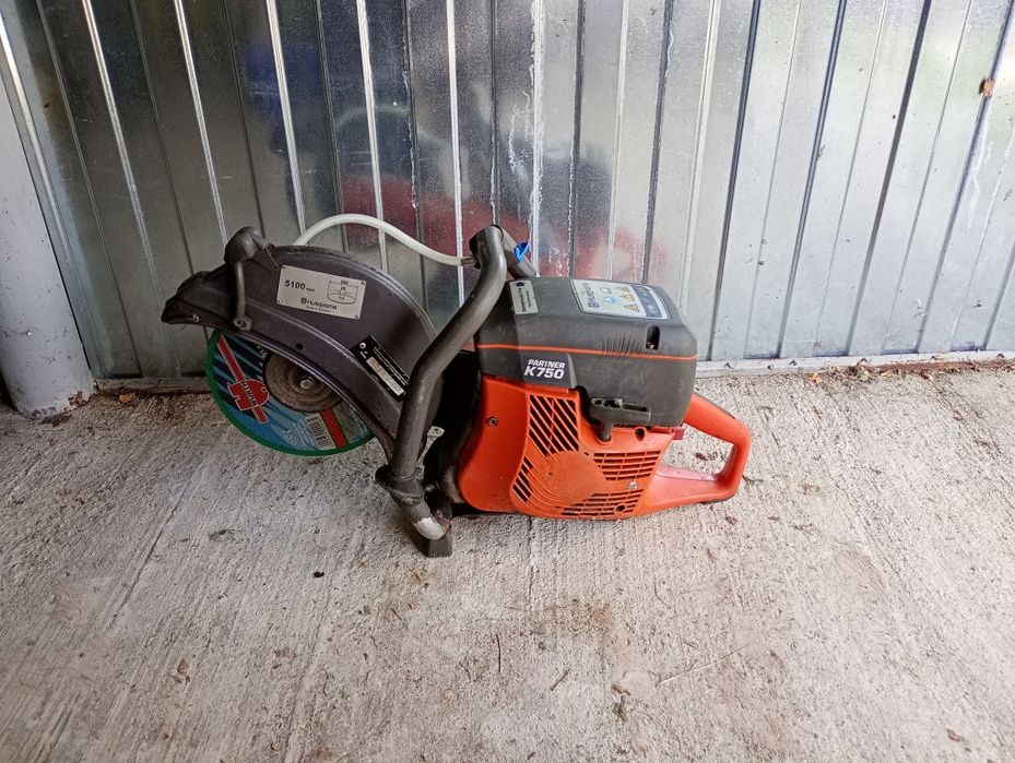 Drujbă tăiat beton fier Husqvarna