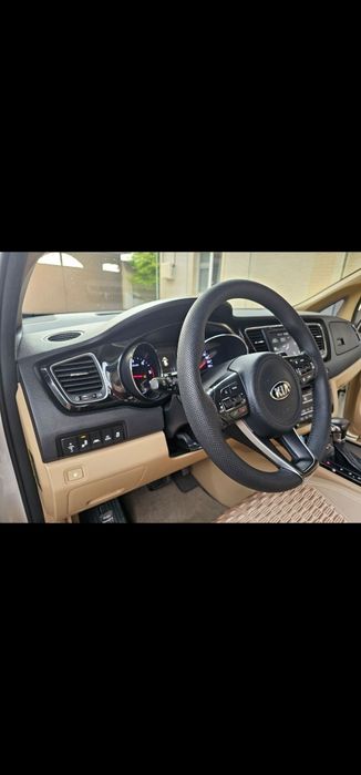 Продаётся  Карнивал 2017 г, дизель 2,2 , пробег 212000км.