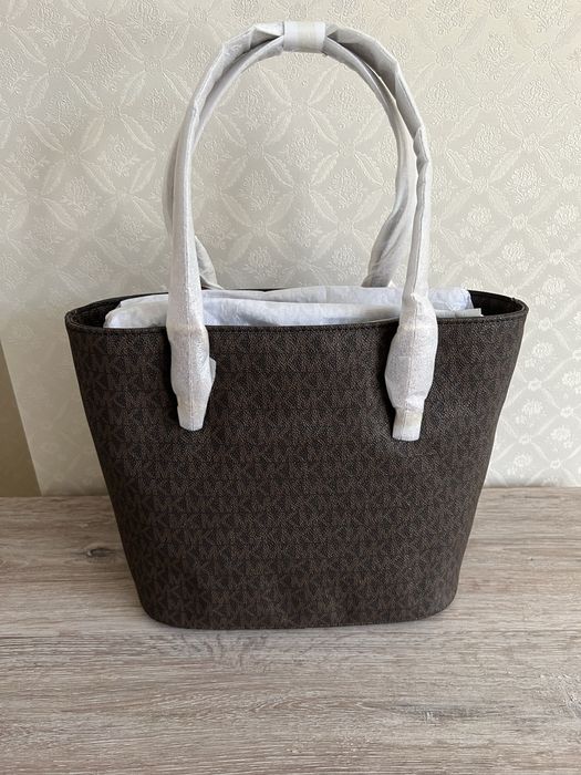 Сумочка женская , модная