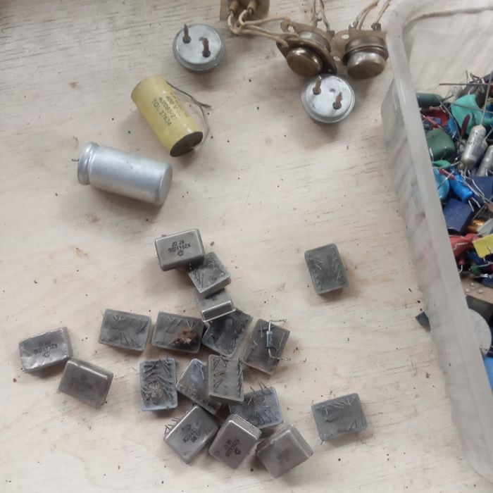 Радио детали разные.