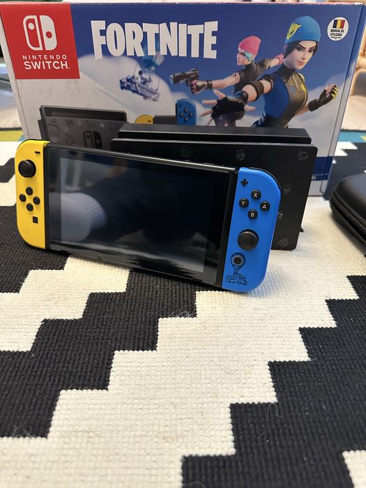 Nintendo Switch Fortnite Edition
