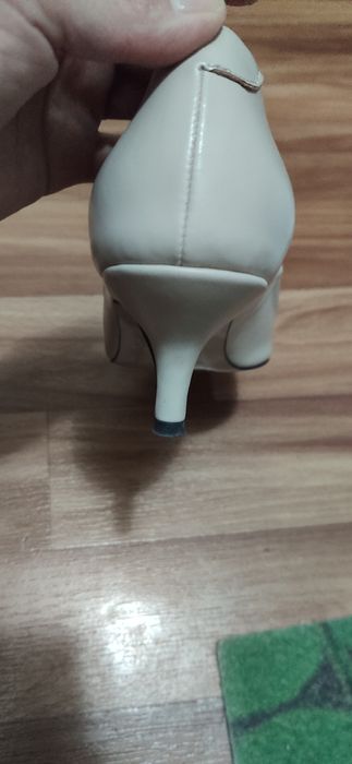 Продам туфли женские