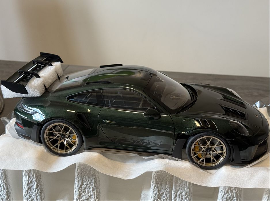 Колекционерски автомобил Porsche 911 GT3 RS 1:12 Norev