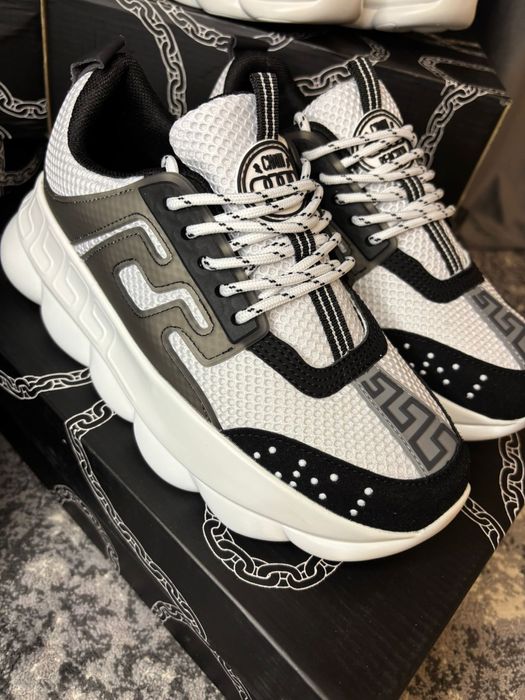 Adidasi versace diverse cumori