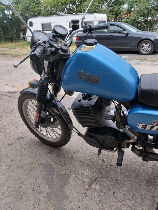 MZ 251 ETZ, с документи
