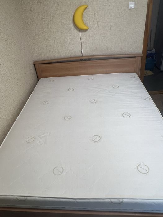 Матрас 160х200 б/у