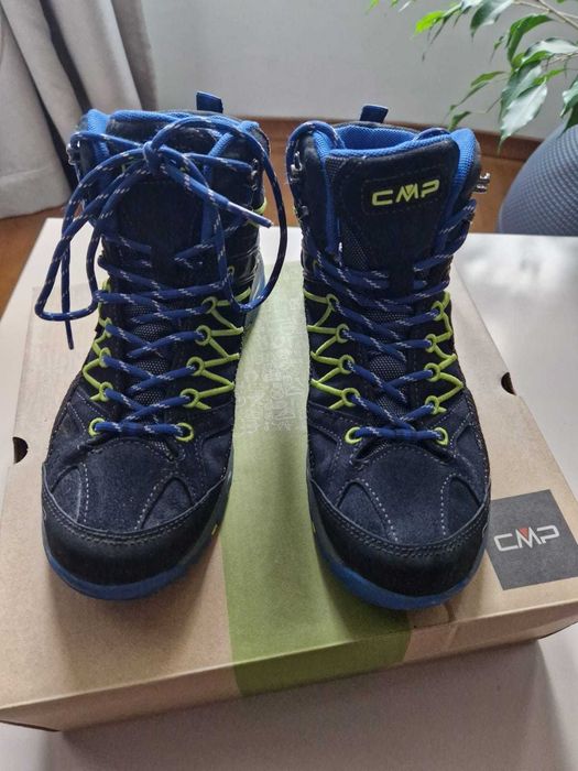 Bocanci trecking CMP  goretex, impermeabili, in stare perfecta, M. 40