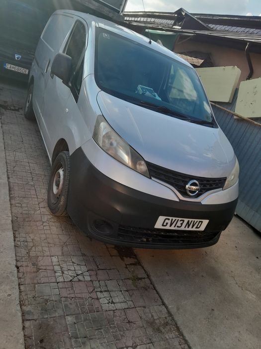 Dezmembrez NISSAN NV 200