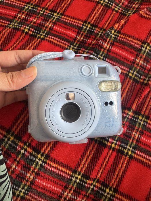 Камера Instax mini 12