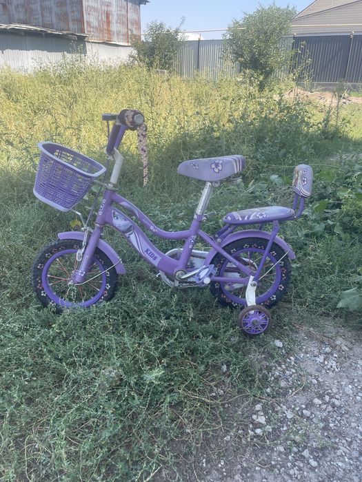 Продам велик для девочки до 6 лет