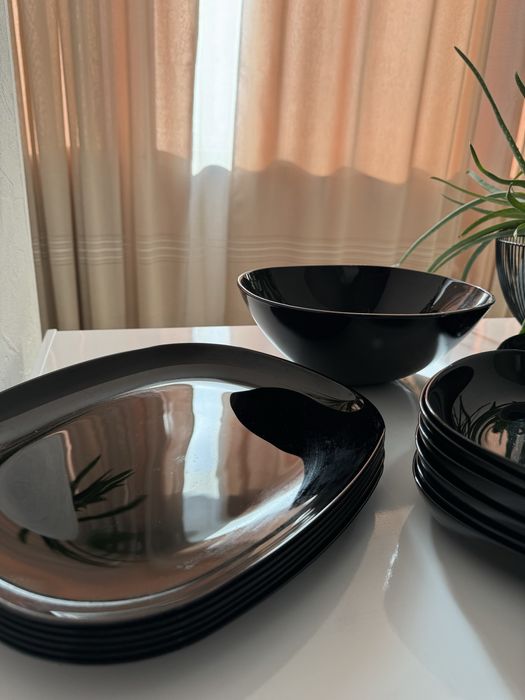 Набор тарелок  19 предметов