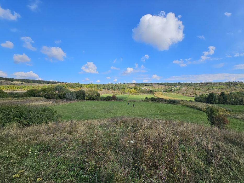 Vând teren extravilan în Agafton - 4200 mp