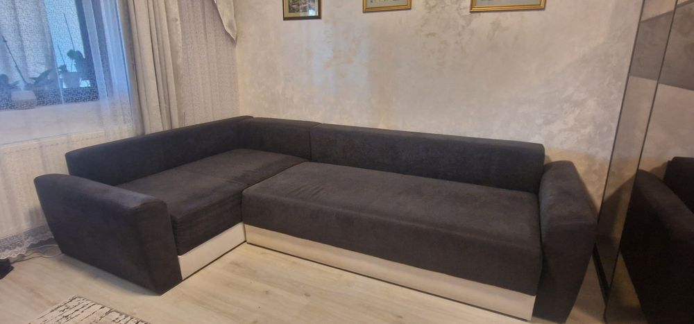 Vand coltar living