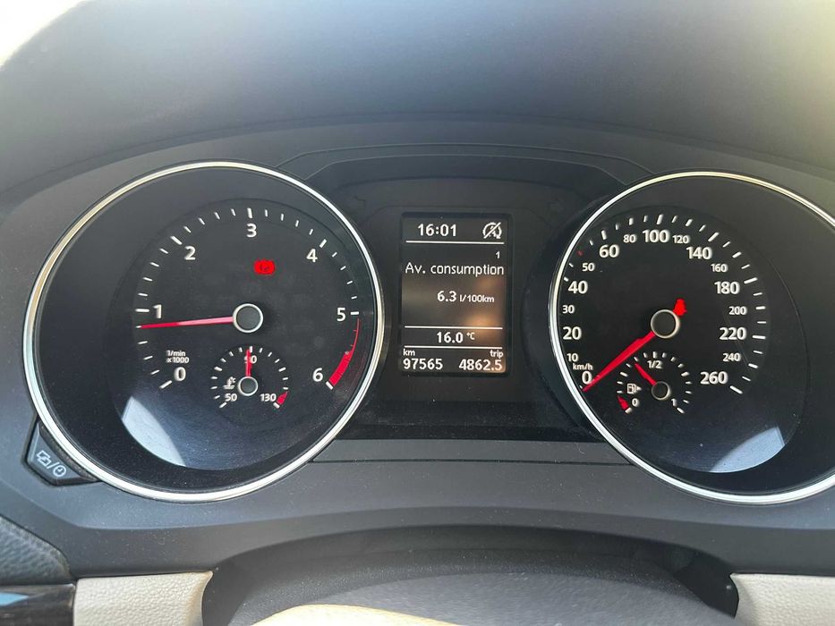 VW JETTA 2.0 Bluemotion ! 2016 - 98.000 km ! Unic proprietar de noua ! Ofer CarVertical !