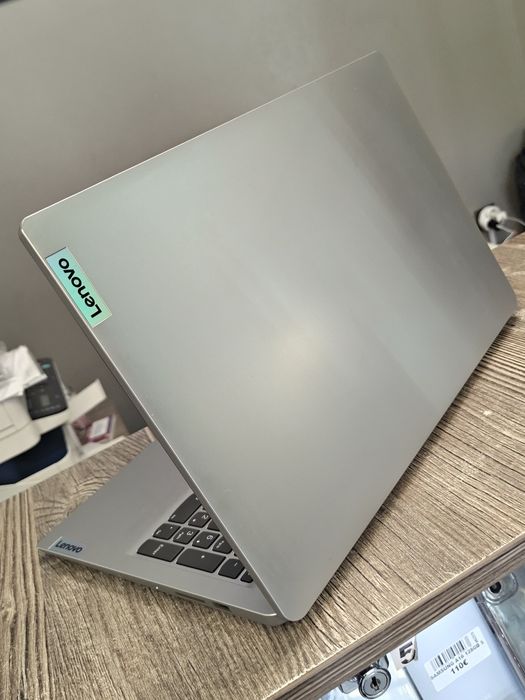 Лаптоп Lenovo Ideapad 1 15AMN7 / Ryzen 3
