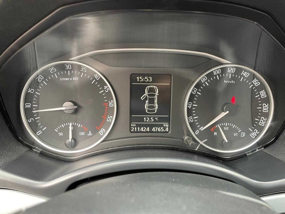 SKODA Octavia 2011 — imagine 5