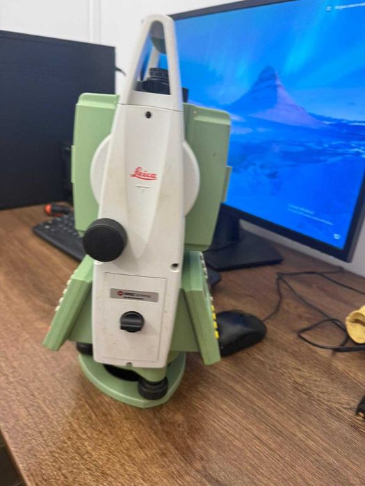 Vand statie totala Leica TS06 Plus R500 3''